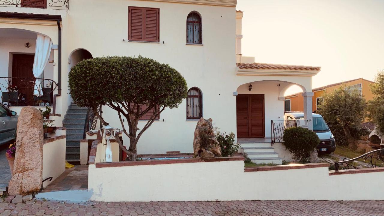 Casa Vacanza Tanaunella Villa Budoni Exterior photo